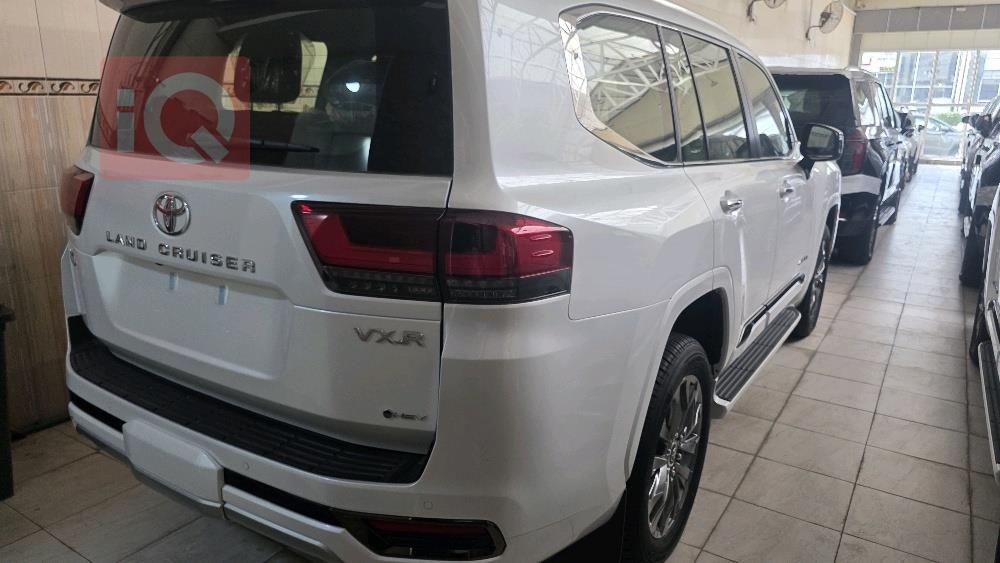 تويوتا لاندكروزر